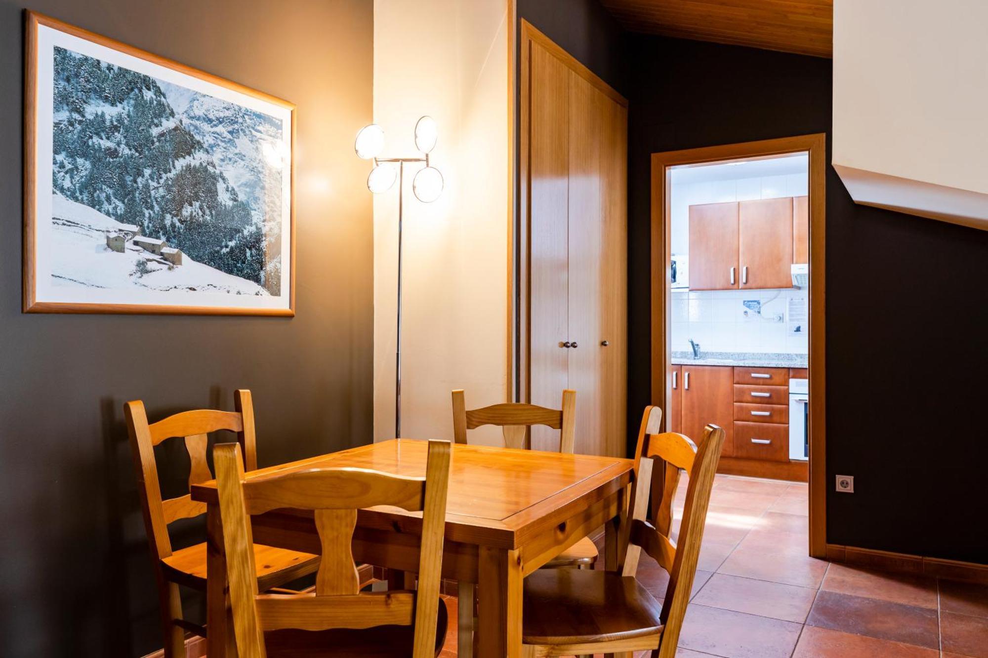 Apartaments Sant Moritz Аринсал Екстериор снимка