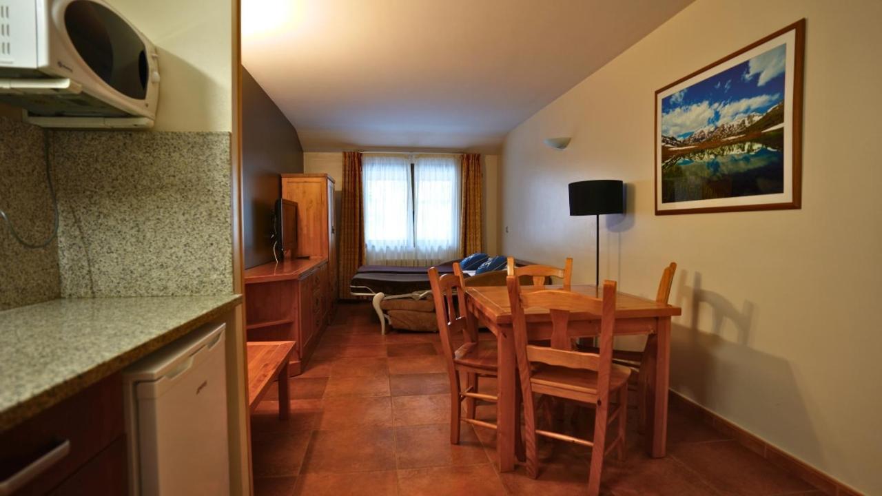 Apartaments Sant Moritz Аринсал Екстериор снимка
