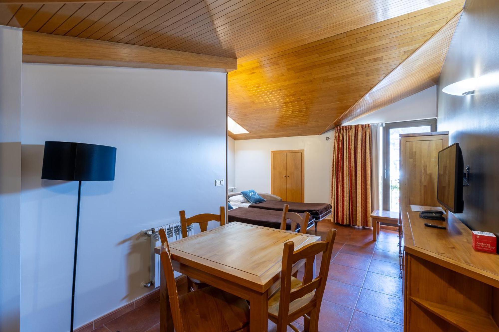 Apartaments Sant Moritz Аринсал Екстериор снимка