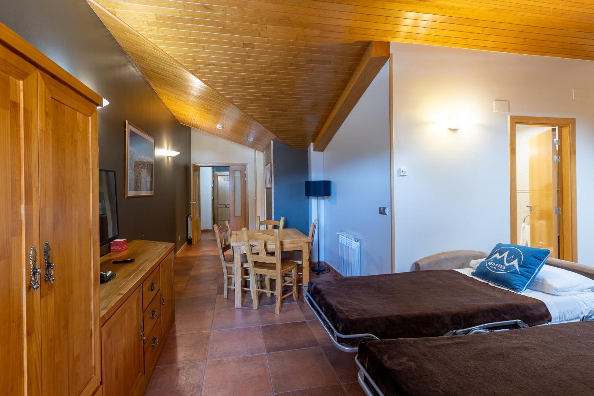 Apartaments Sant Moritz Аринсал Екстериор снимка