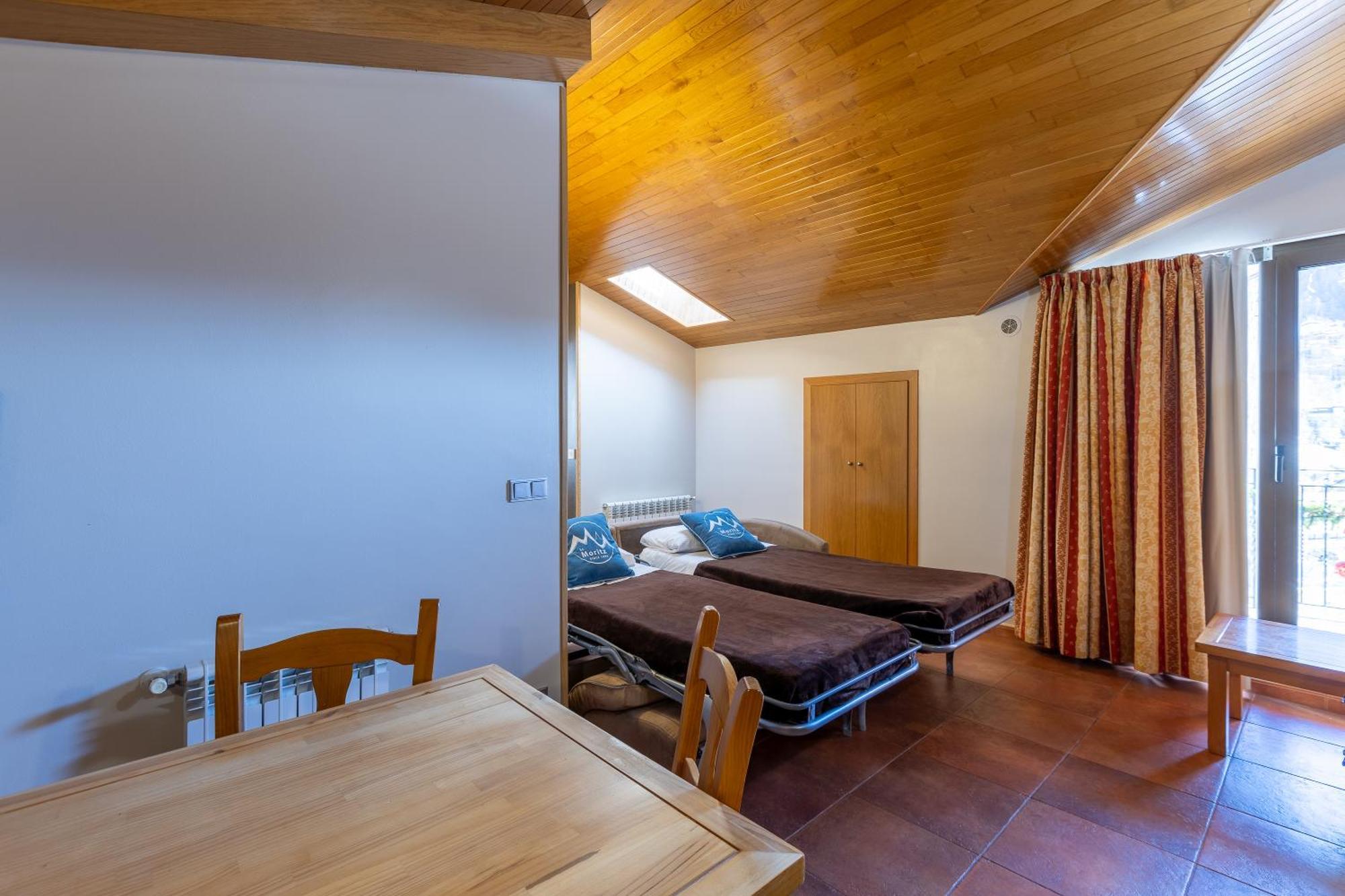 Apartaments Sant Moritz Аринсал Екстериор снимка