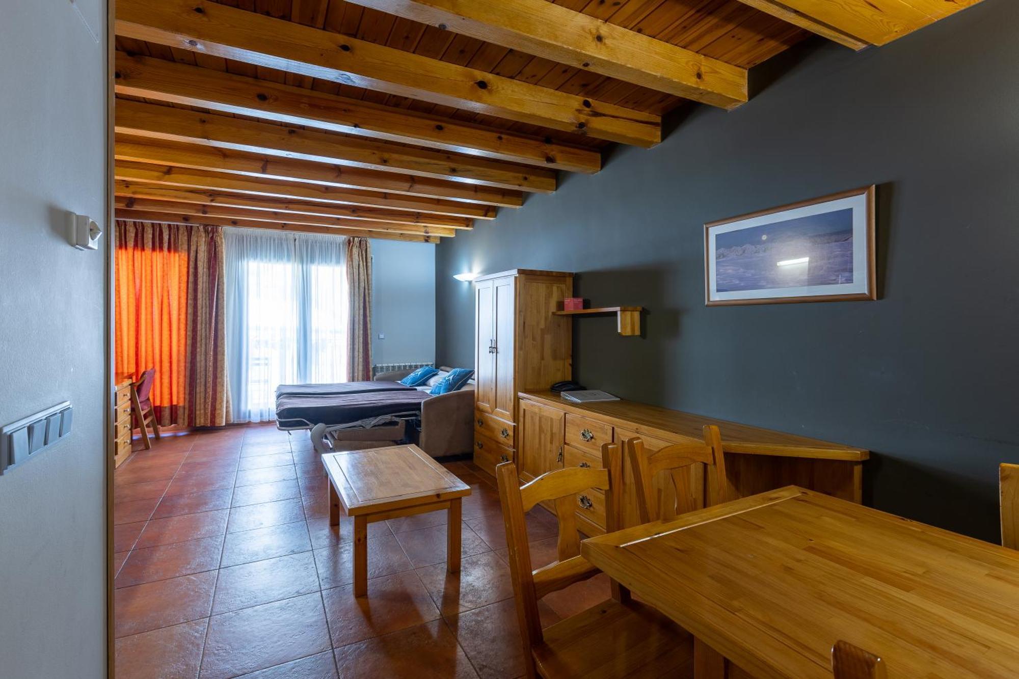 Apartaments Sant Moritz Аринсал Екстериор снимка