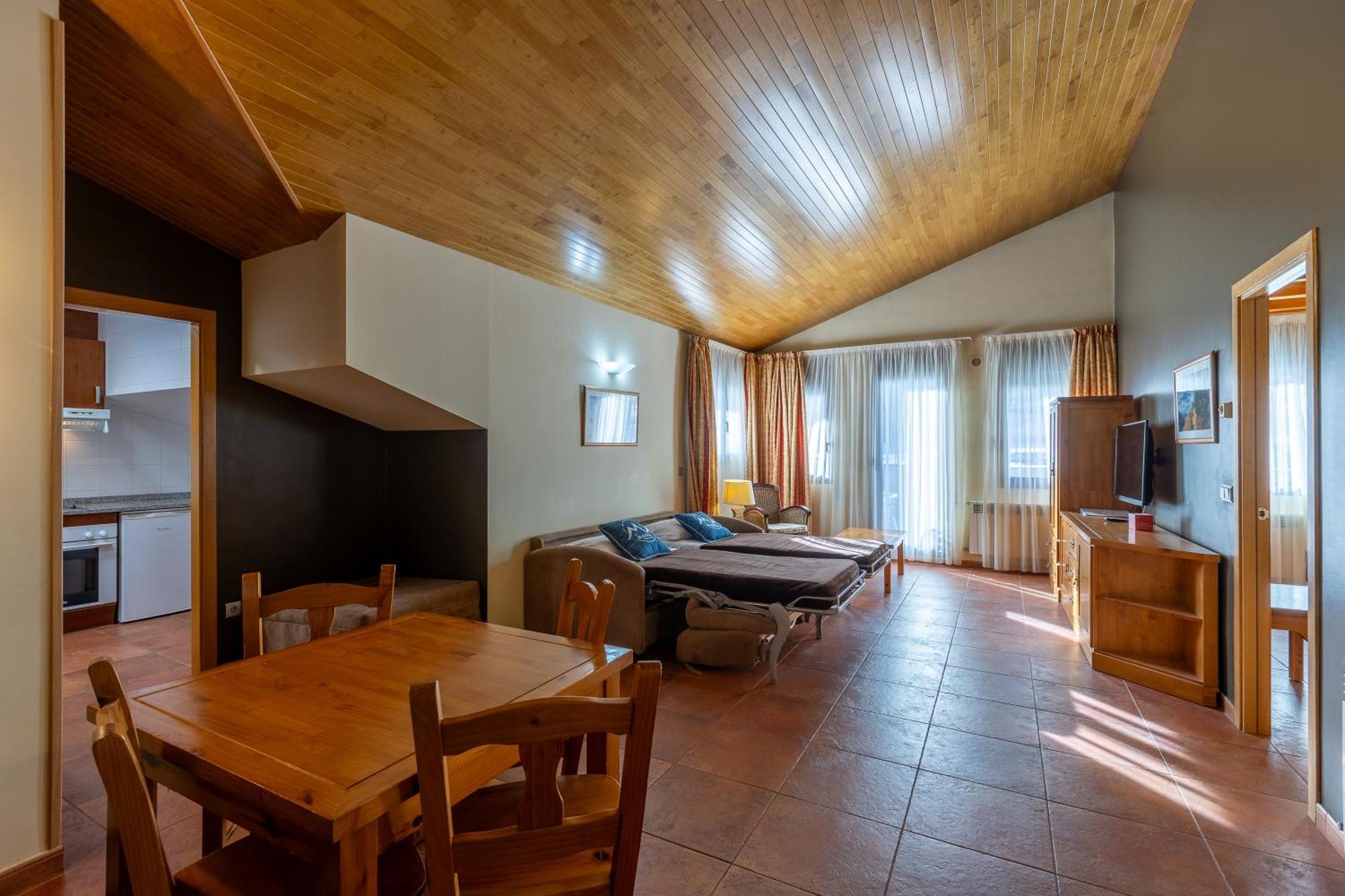 Apartaments Sant Moritz Аринсал Екстериор снимка